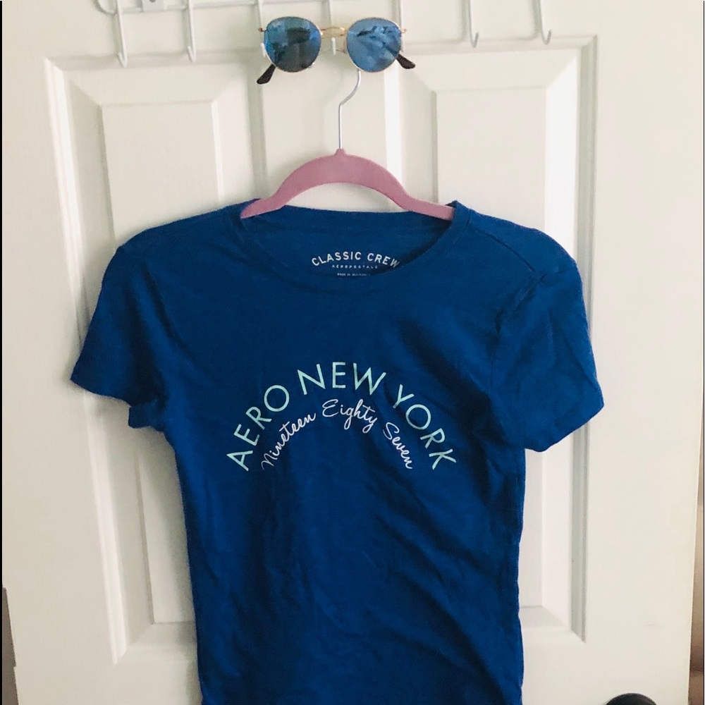 A royal blue Aeropostale tee shirt